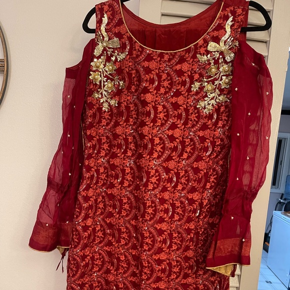 Beautiful Ref shit with trouser - Picture 1 of 3